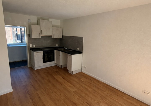 Wohnzimmer mit Küchenzeile