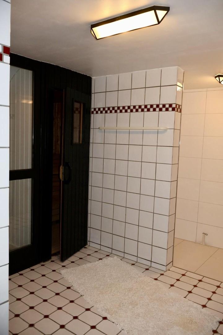 Dusche für Gästezimmer/Sauna