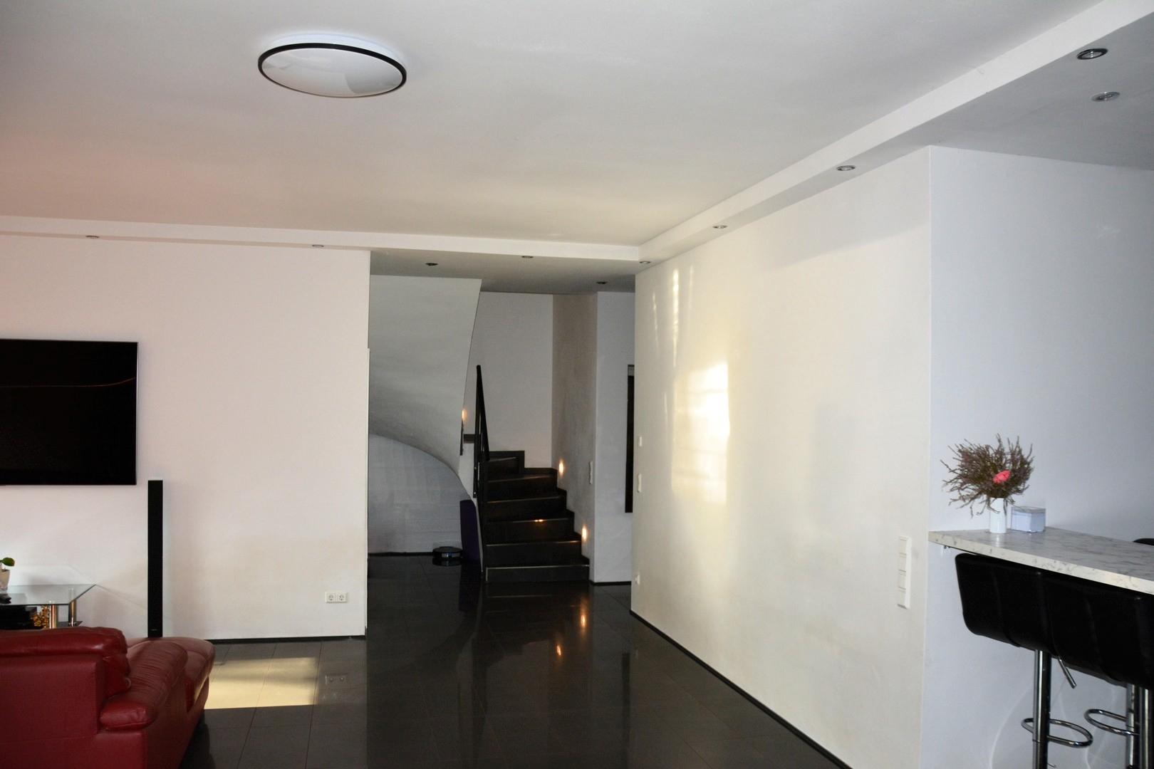 Haus rechts Wohnzimmer