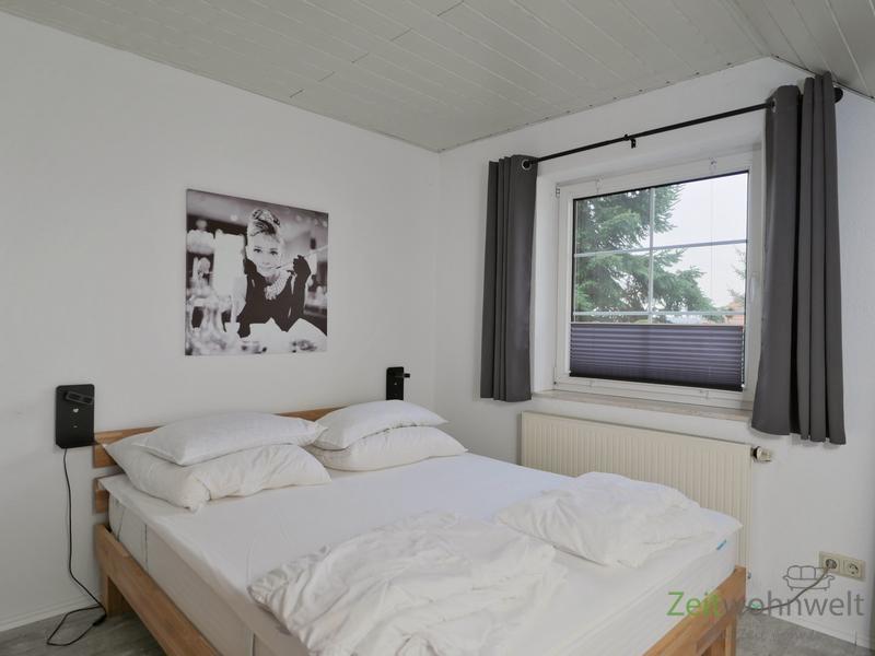 Blick ins Schlafzimmer