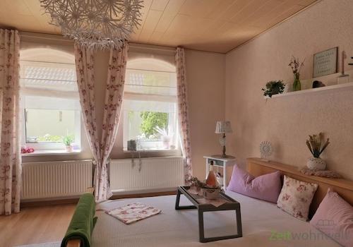 Blick ins Schlafzimmer