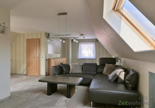 große Wohnlandschaft im Wohnzimmer