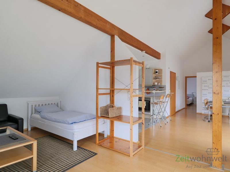 Gästebett im Wohnzimmer