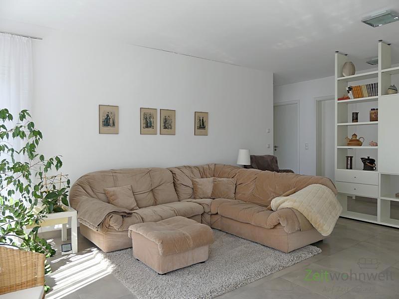 XXL-Sofa und Raumteiler