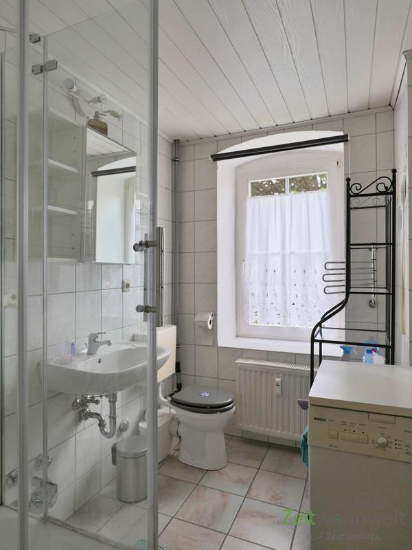 Bad mit Waschmaschine