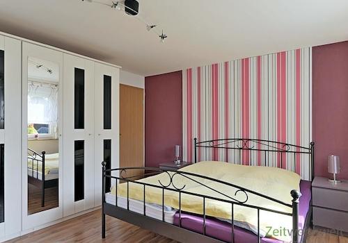 großer Kleiderschrank