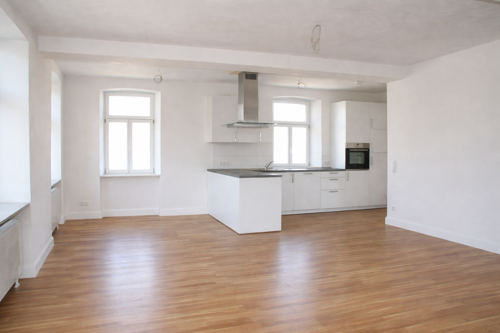 Wohn-Essbereich mit Küche