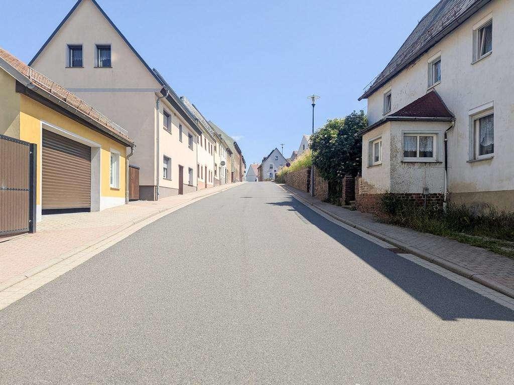 Straßeneinblick gen Osten