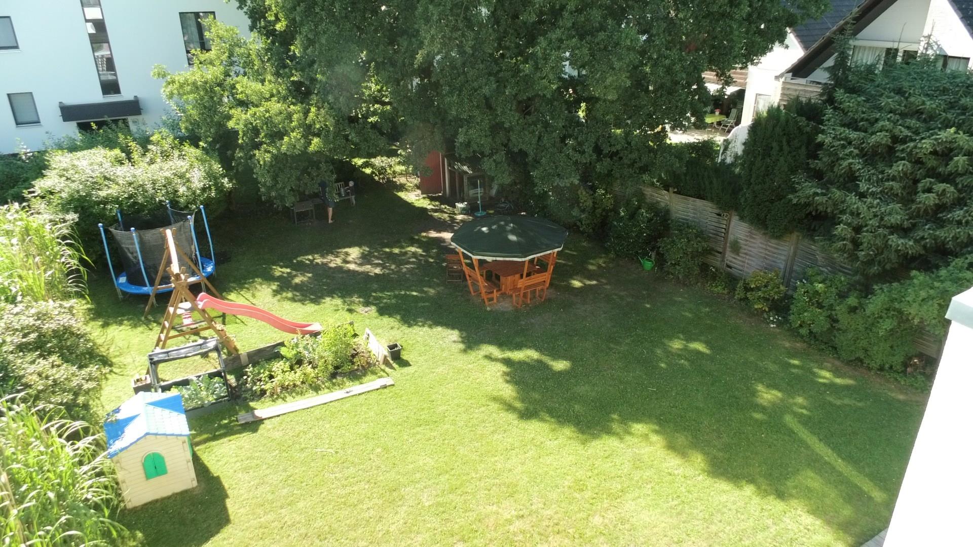 Gartenansicht von Dachterrasse