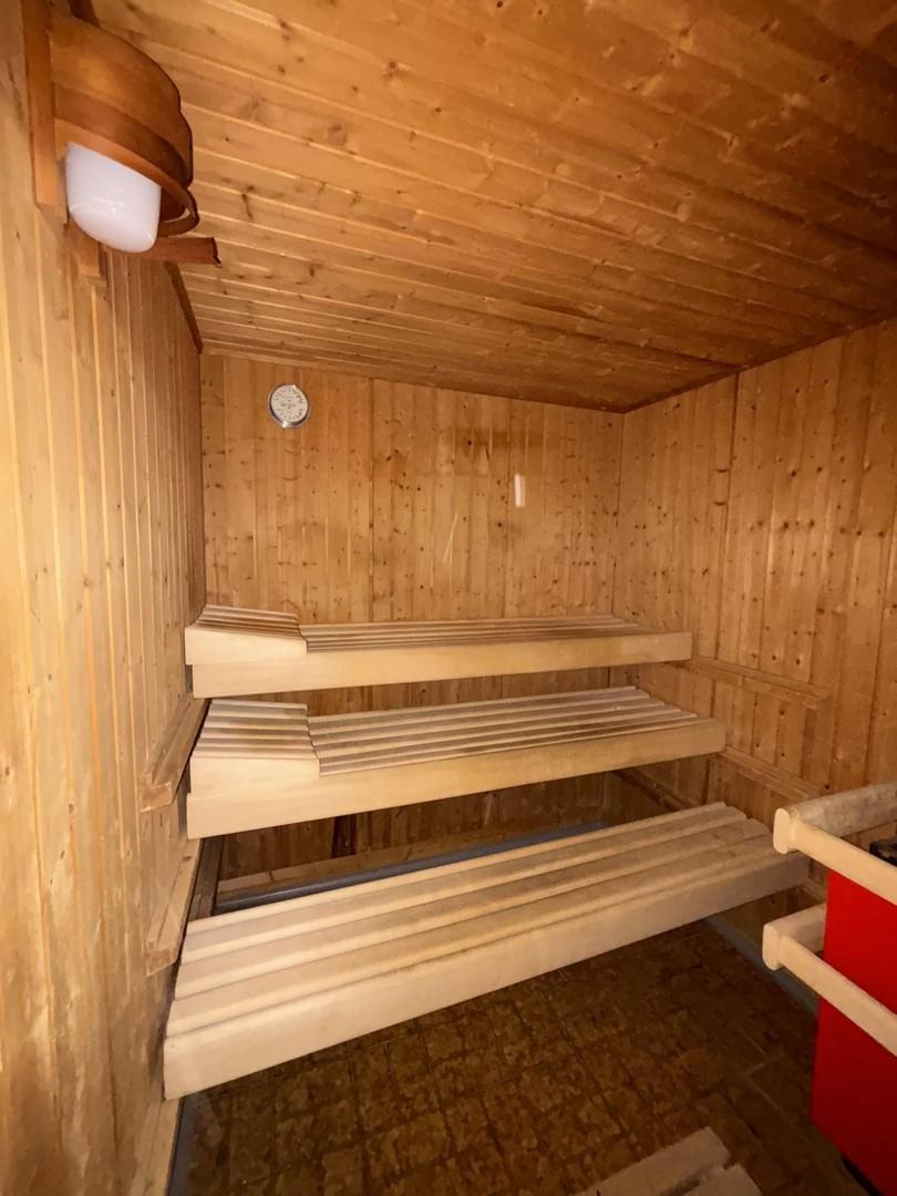 Sauna KG (2/2)