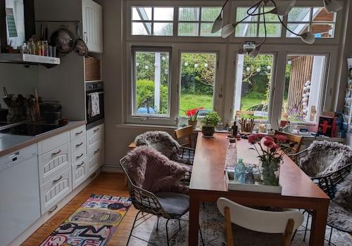 Wohnküche Westen Gartenblick