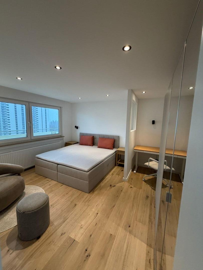 Schlafzimmer und Home-Office