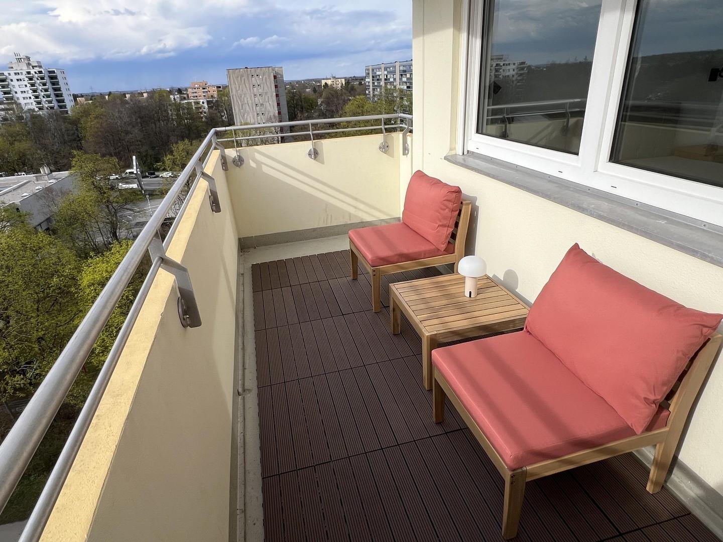 Großer Balkon mit Weitblick