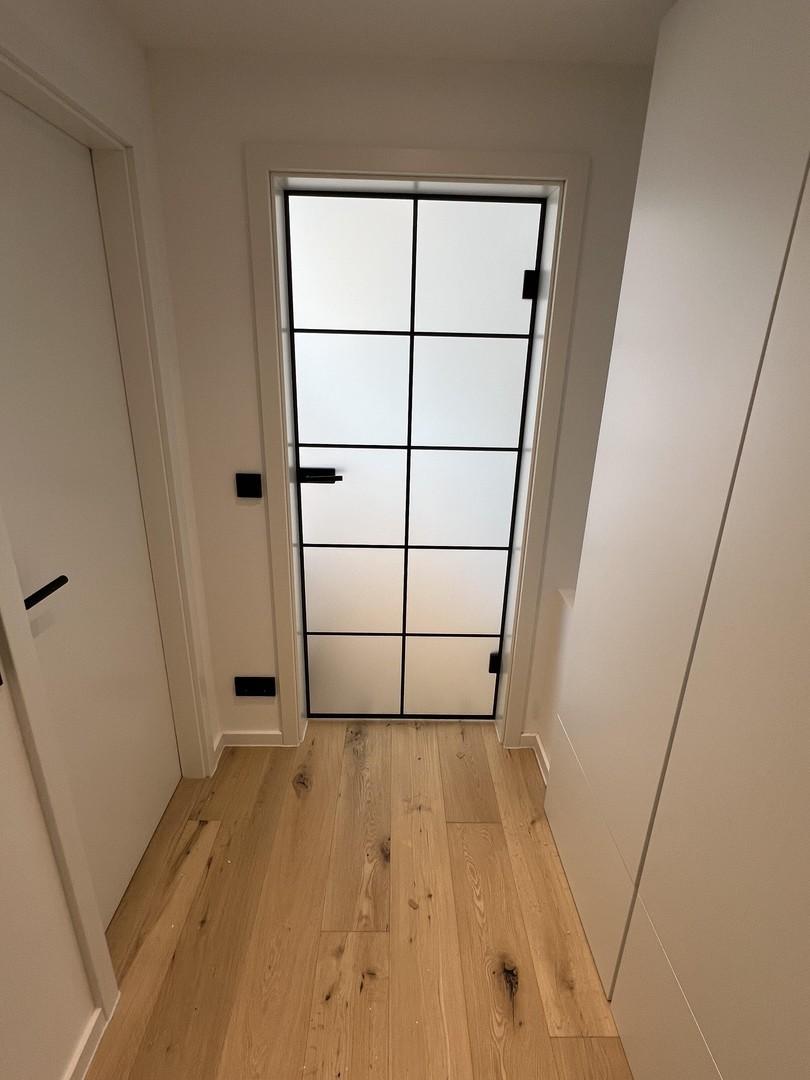 Eingangsbereich mit Loft-Türe