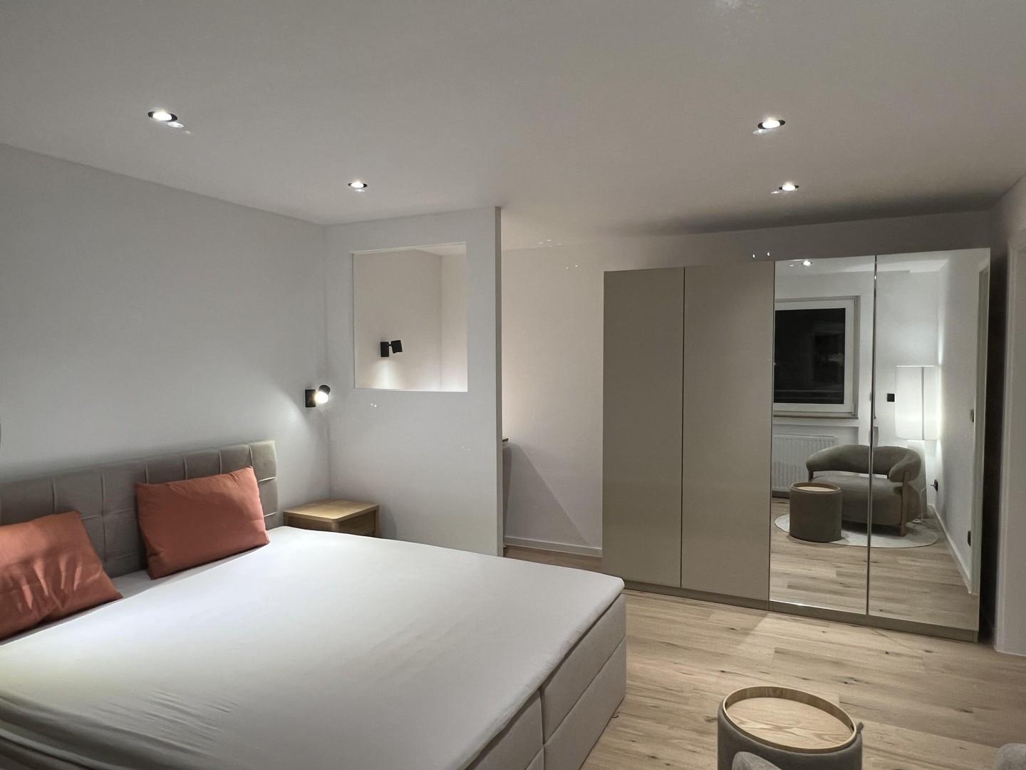 Schlafzimmer und Homeoffice