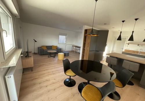 Essbereich mit Kochinsel