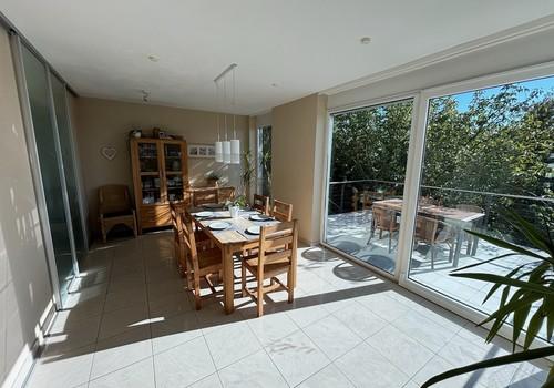 Esszimmer mit Terrasse