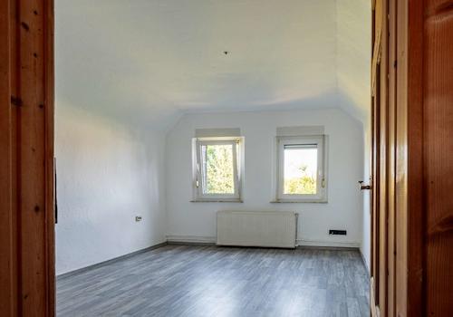2. Schlafzimmer oben