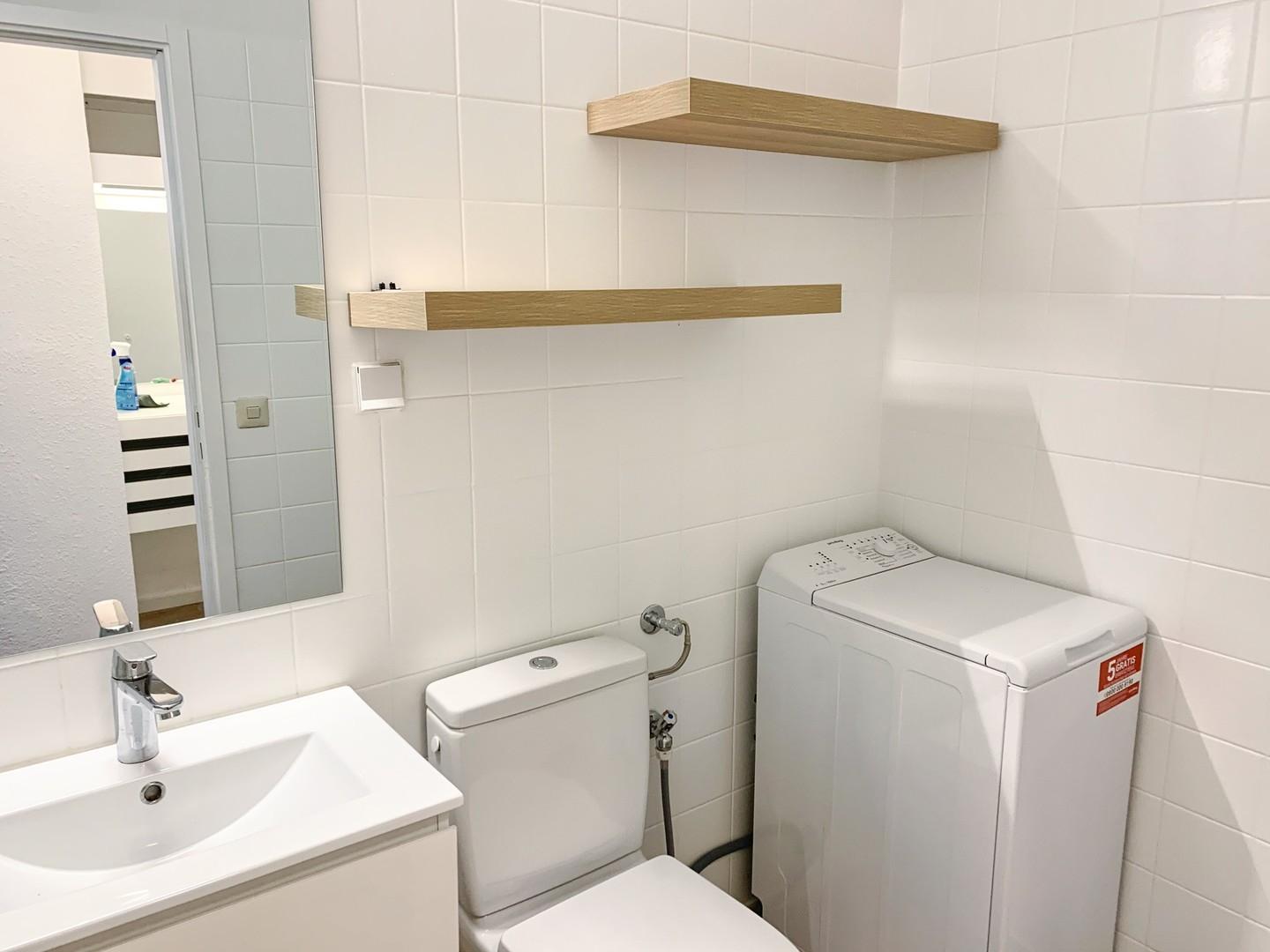 Bad mit Waschmaschine