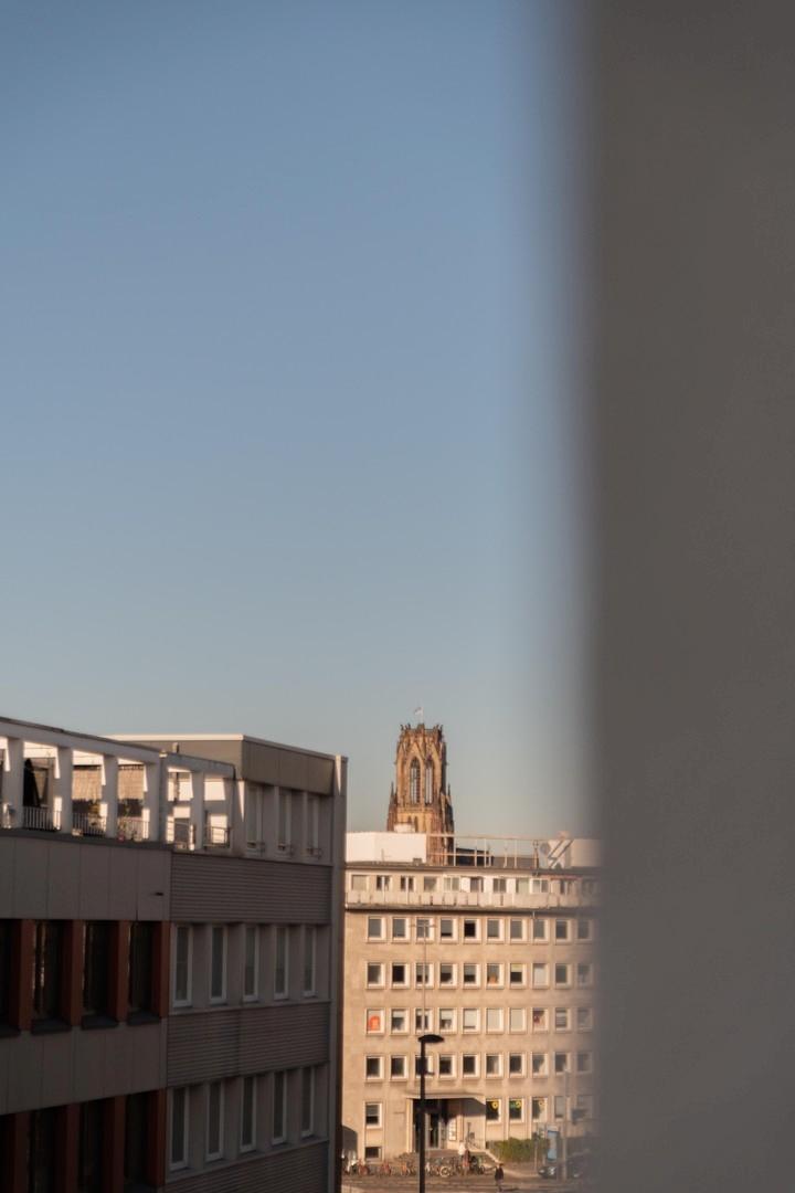 Blick auf die Agneskirche