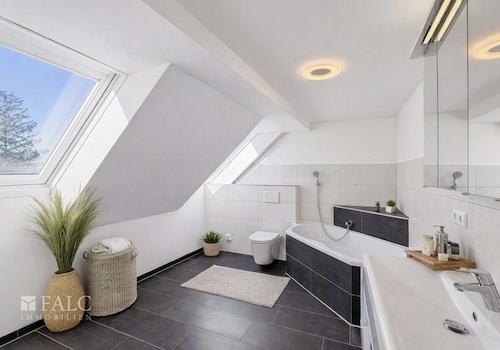 Badezimmer Dachgeschoss
