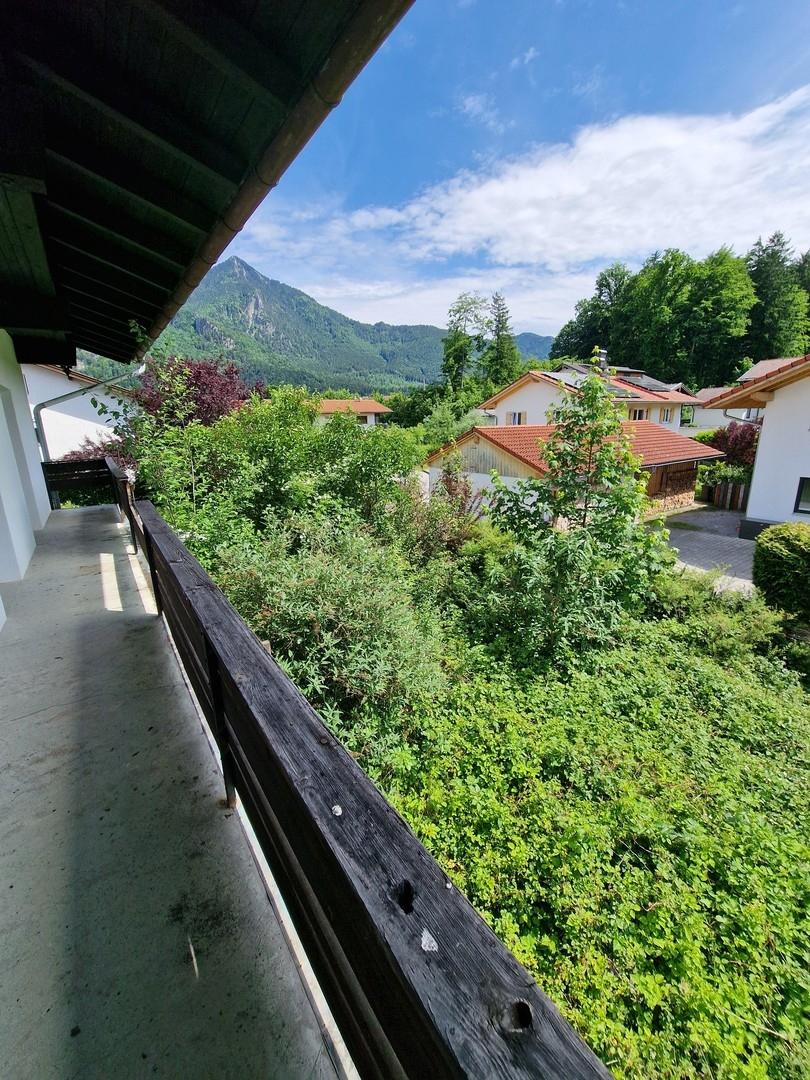 Großer überdachter Balkon