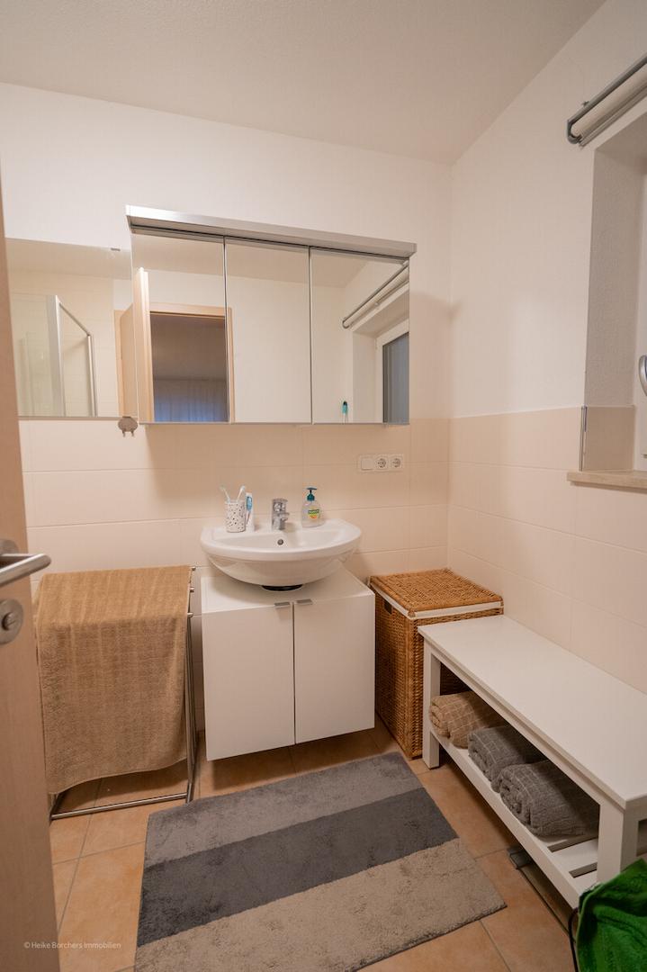 UG - Hobbyraum mit Bad