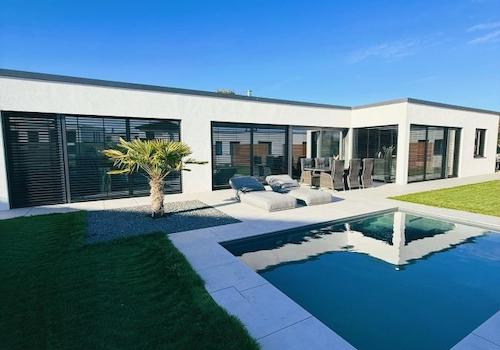 Gartensicht mit Pool