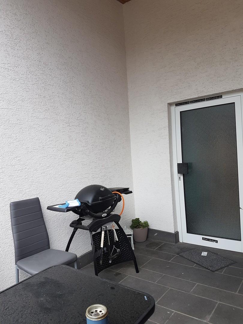 Eingang + Balkon Fortsetzung