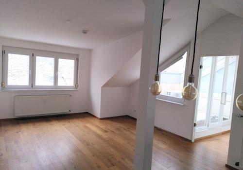 Wohnzimmer, Blick --> Dachterr