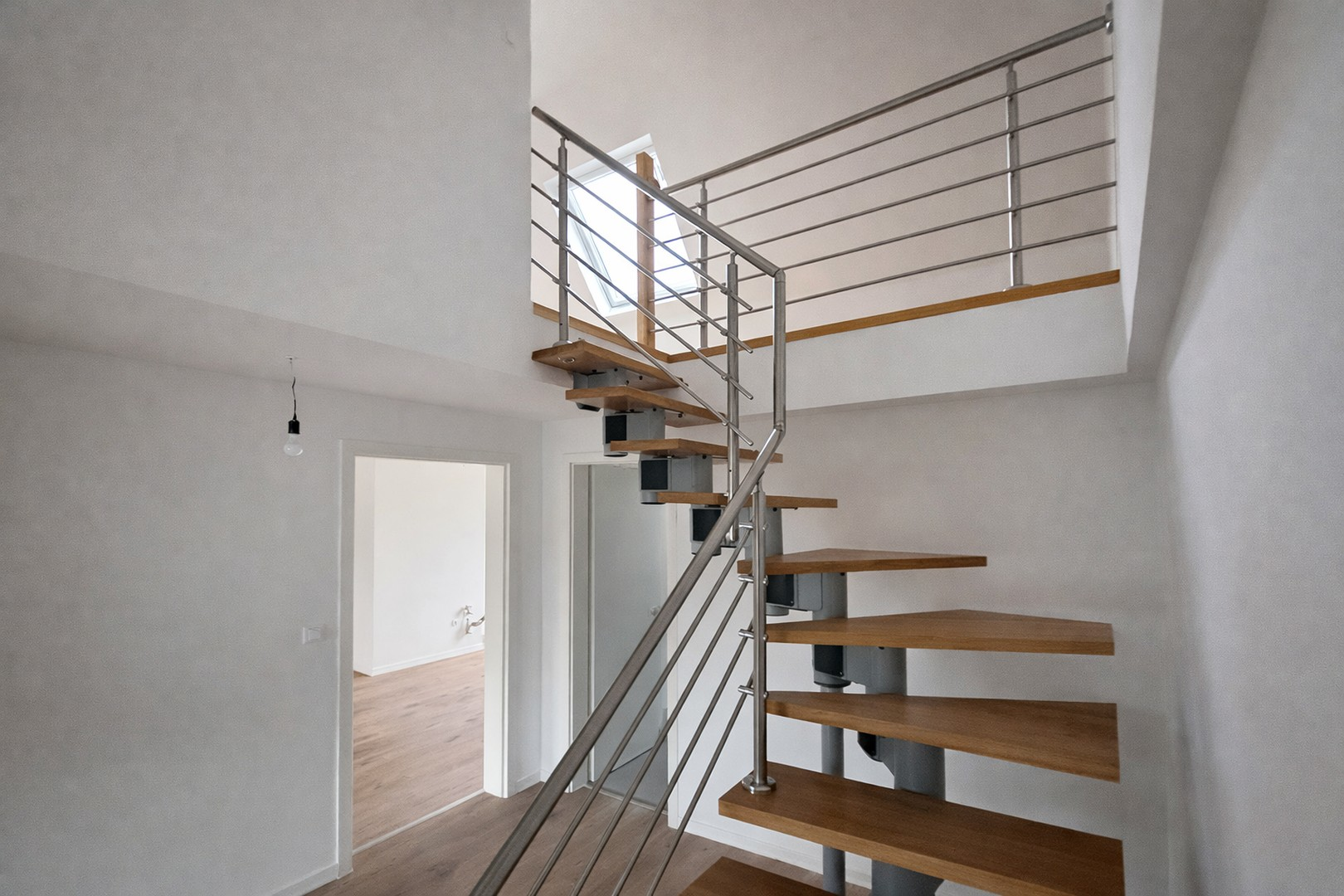 Treppenaufgang Maisonette DG