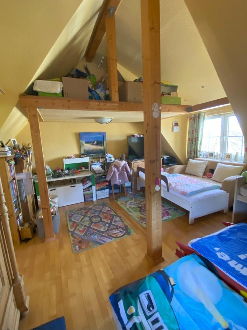 Kinderzimmer/ Büro mit Empore 