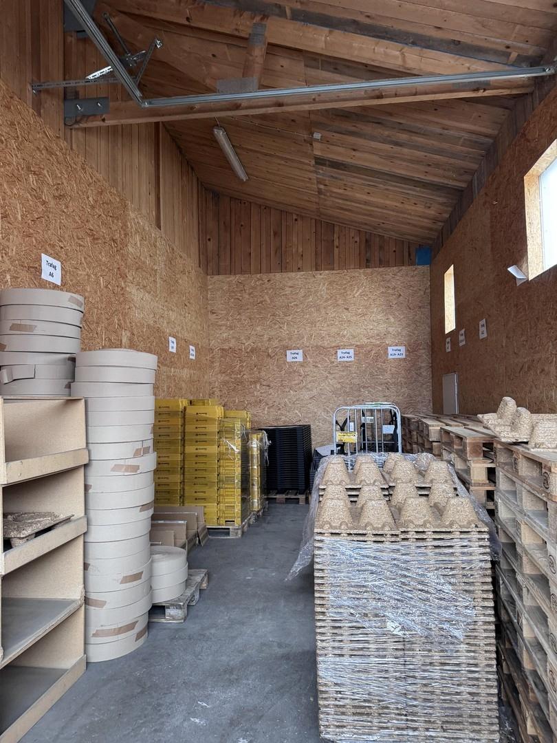 Verpackungslager mit sep.Tor