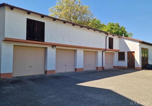 Ansicht Garagen Gerätehalle