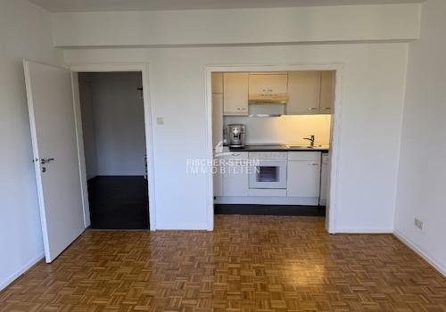 Wohnzimmer mit Blick zur Küche