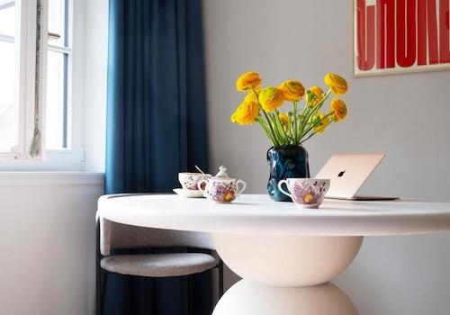 Work and Life Designer Table