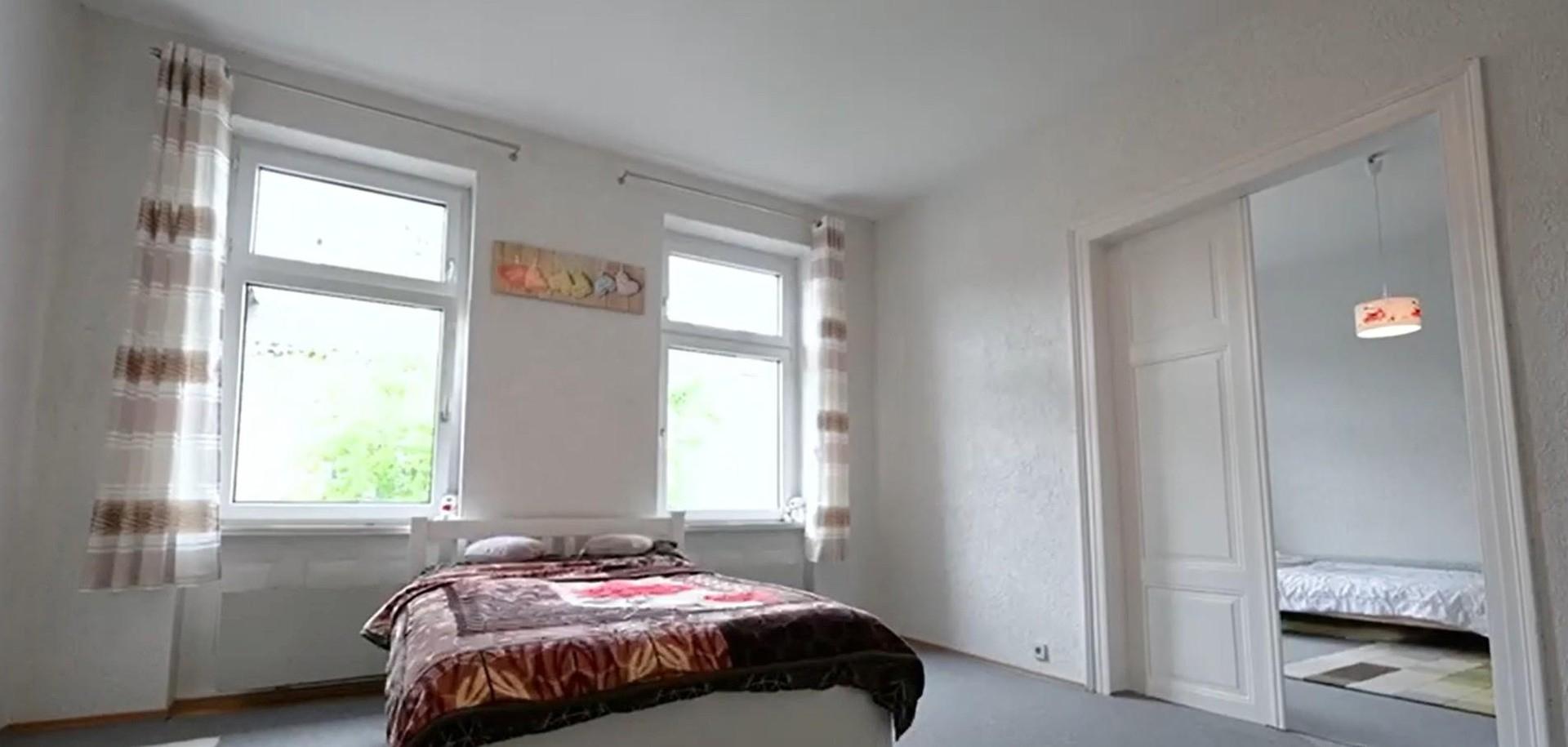 2. OG rechts Zimmer