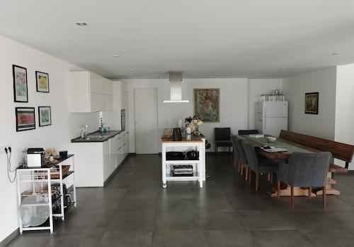 Küche und Essbereich