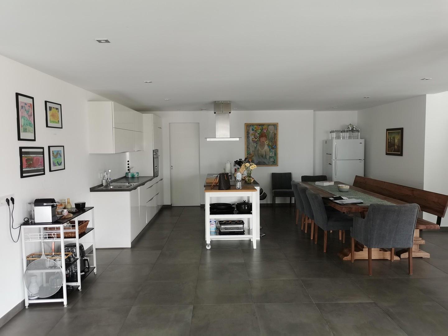 Küche und Essbereich