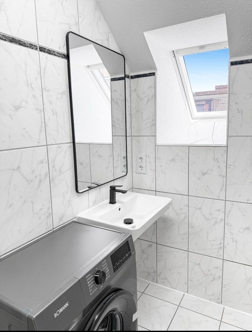 Bad 1 mit Waschmaschine 