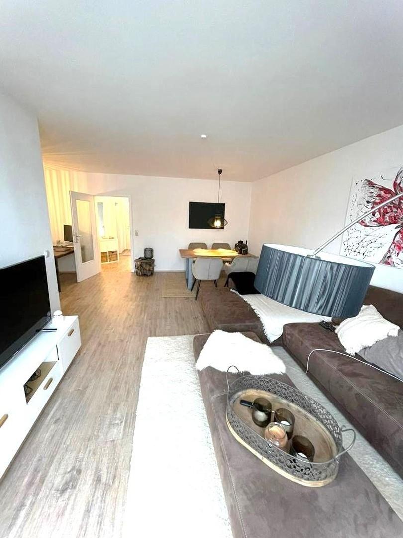 Einrichtungsbeispiel Wohnz.