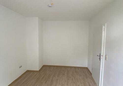 Schlafzimmer vom Fenster geseh