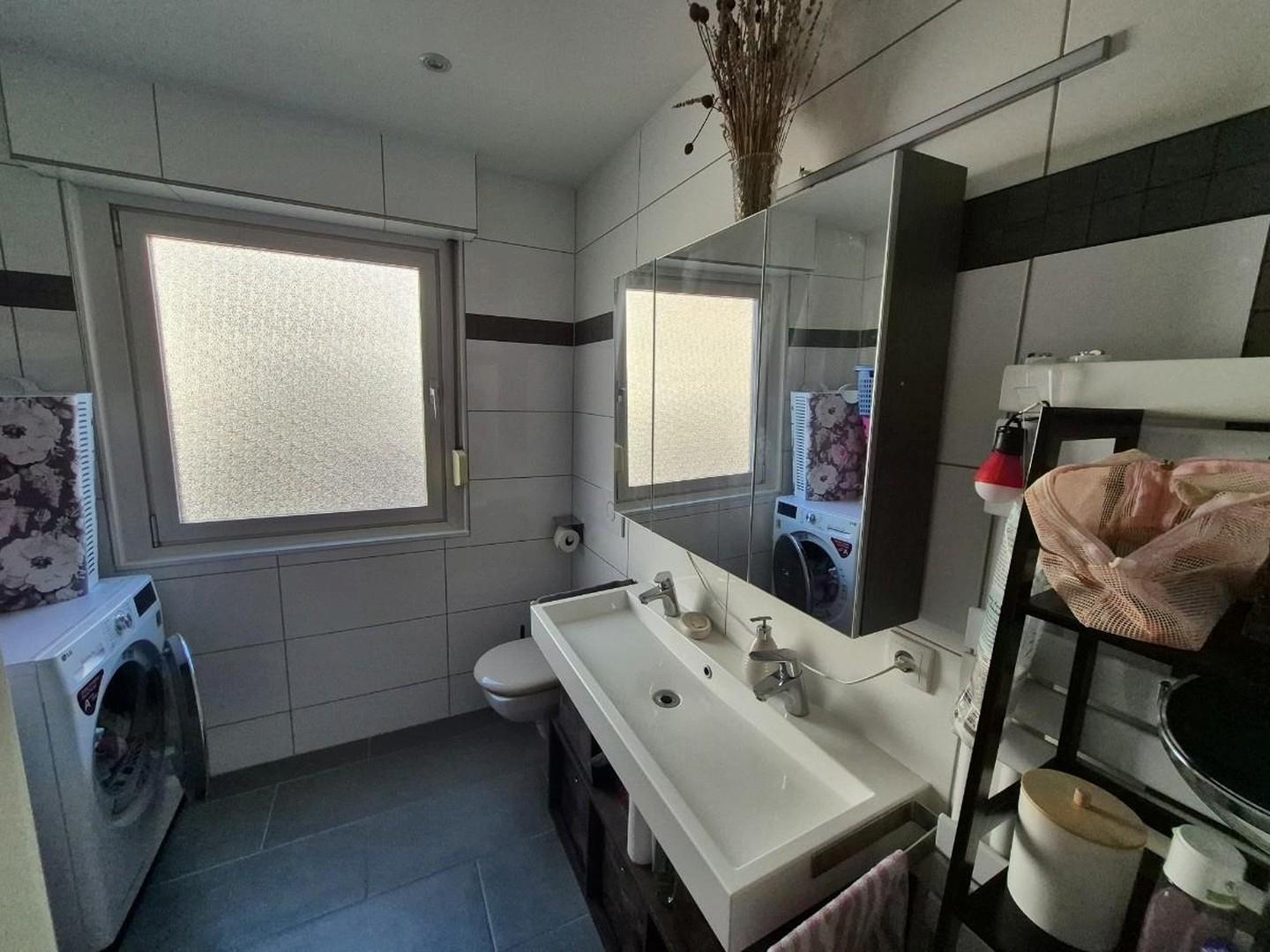 1.Bad:Doppelwaschbecken