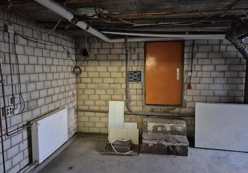 4.Keller:Zugang zur Garage