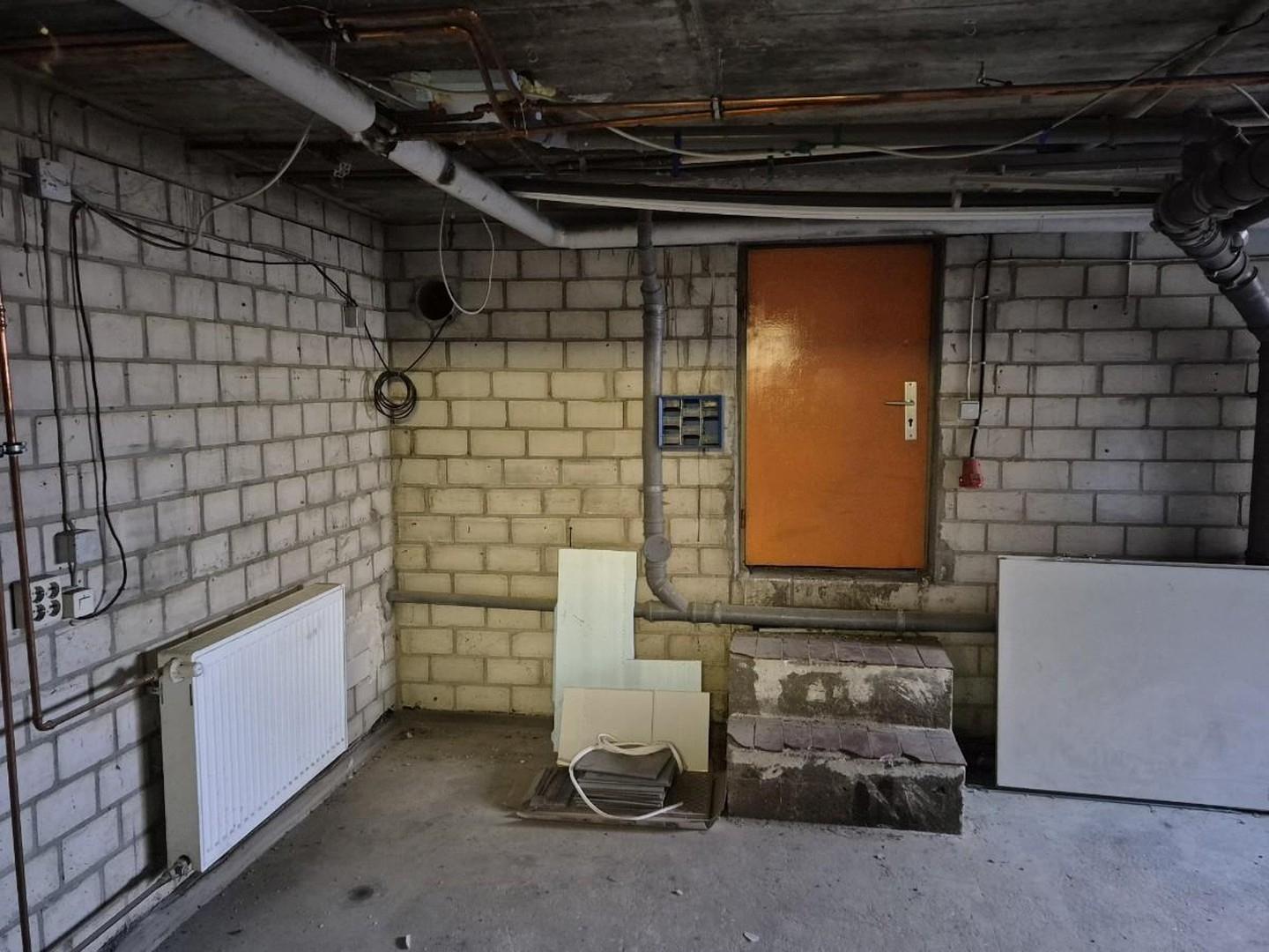 4.Keller:Zugang zur Garage