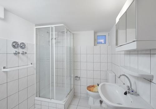 Duschbad im Untergeschoss