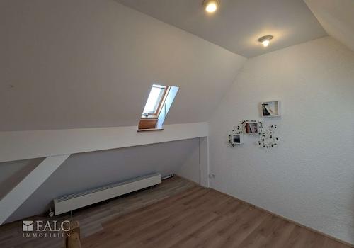 Wohnung I DG Büro I