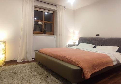 bedroom1