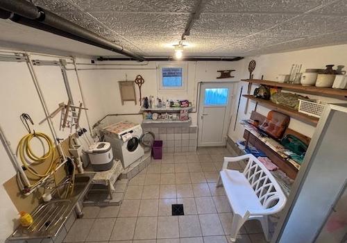 Kellerraum mit Gartausgang