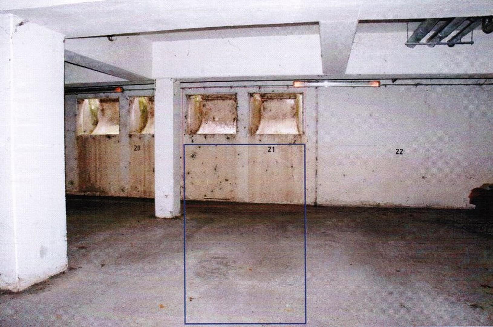 Tiefgaragenstellplatz